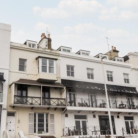 Fairlight View Apartment Folkestone Exterior photo